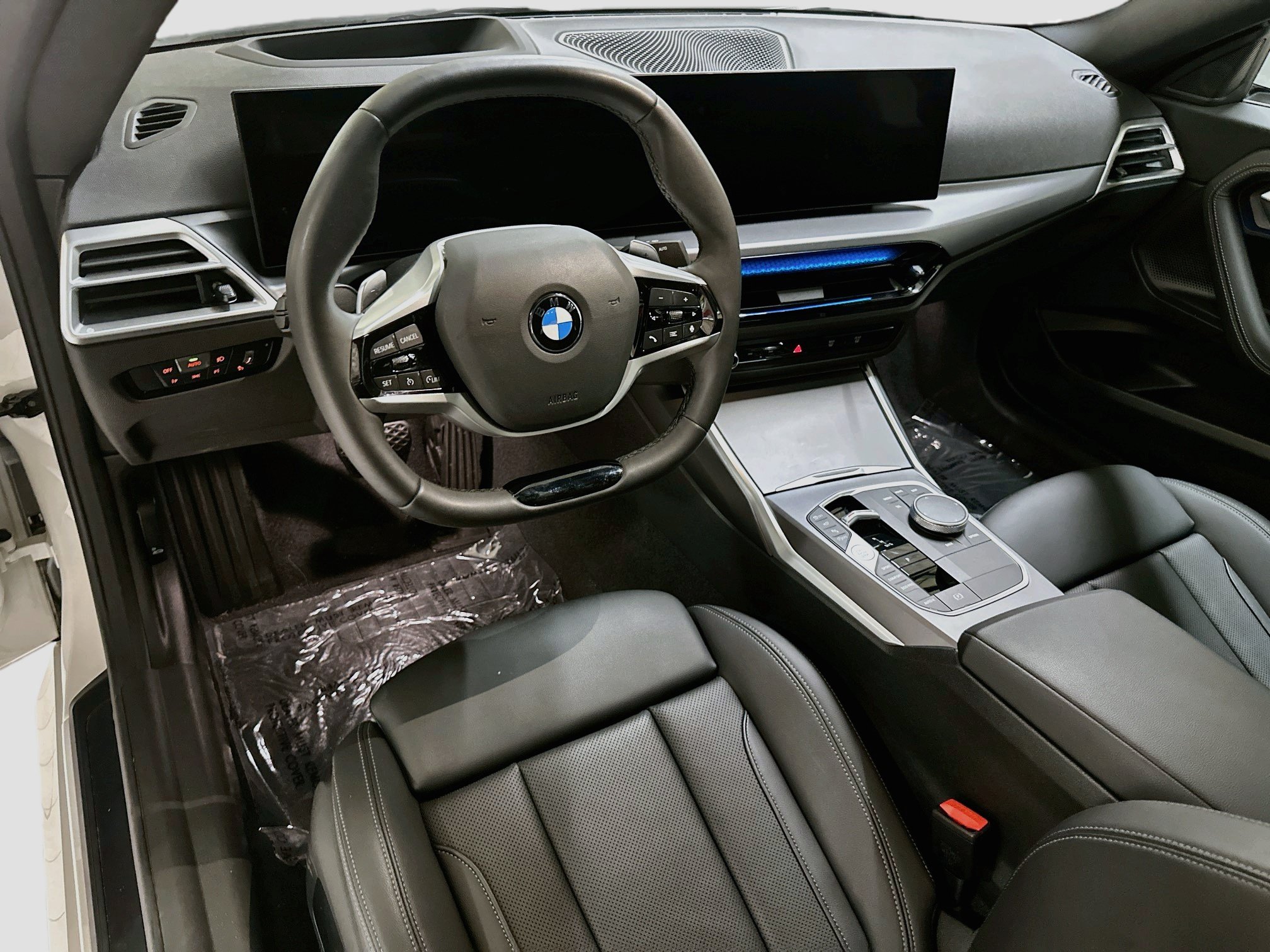 Used 2025 BMW 230i Coupe w/ Premium Package RWD image 9