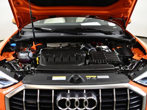 Used 2025 Audi Q3 2.0T Premium w/ Convenience Package image 17