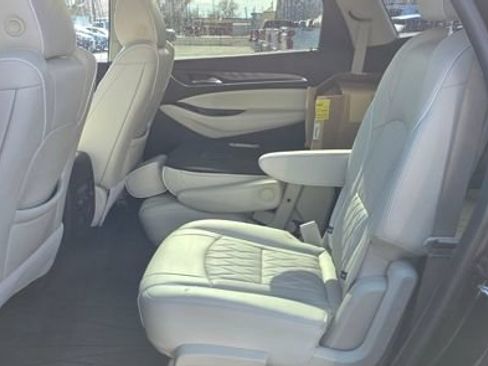 Used 2023 Buick Enclave Avenir w/ Avenir Technology Package AWD/4WD image 11