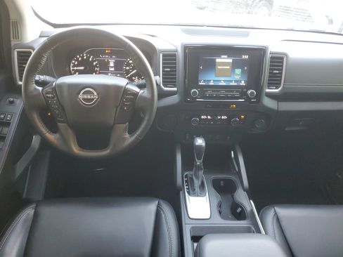 Used 2024 Nissan Frontier SL w/ Technology Package image 9