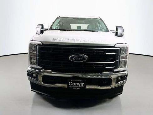 New 2026 Ford F250 XL w/ XL Chrome Package image 4