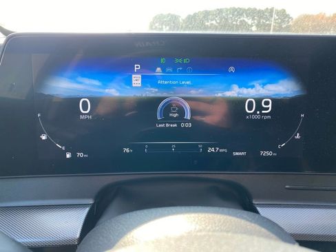 New 2025 Kia Sportage SX image 19