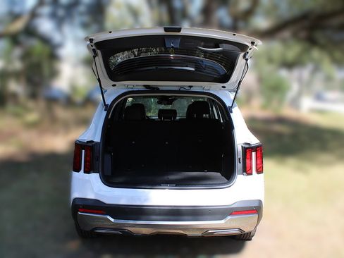New 2026 Kia Sorento S AWD/4WD image 9