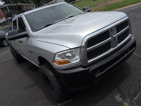 Used 2011 RAM 2500 ST w/ ST Popular Equipment Group AWD/4WD image 2