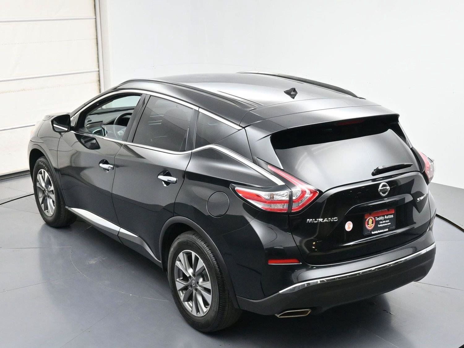 Used 2016 Nissan Murano SV AWD/4WD image 32
