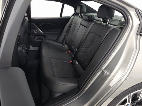 Used 2025 BMW i5 M60 image 31