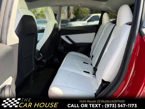 Used 2021 Tesla Model Y Long Range image 18