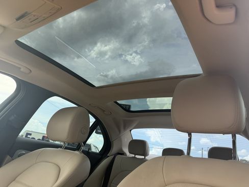 Used 2016 Mercedes-Benz C 300 Sedan image 20
