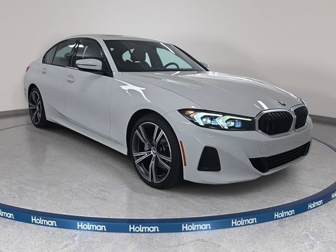 Used 2023 BMW 330i Sedan w/ Driving Assistance Package image 4