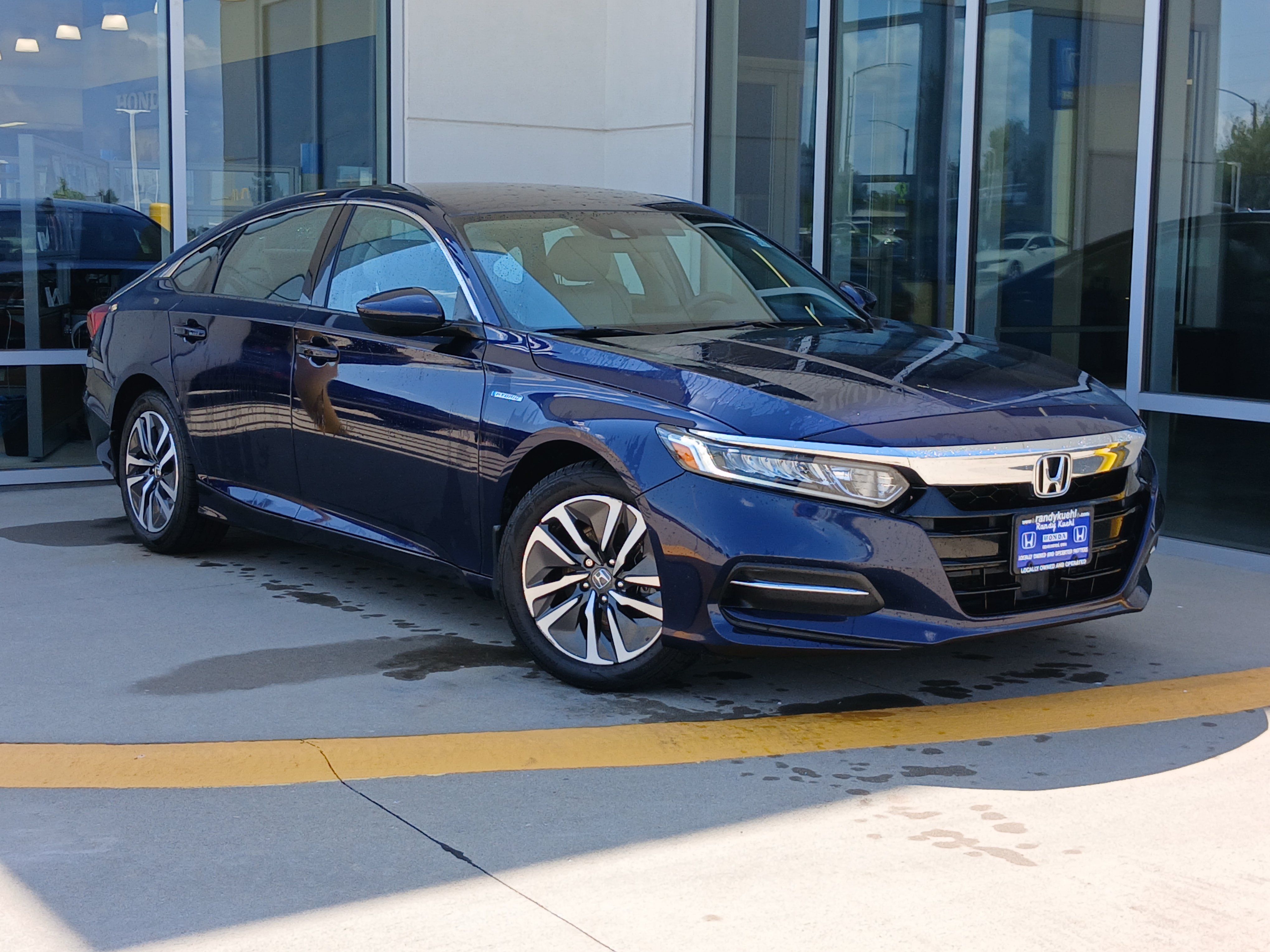Used 2020 Honda Accord Hybrid image 2