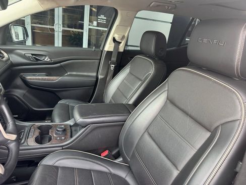 Used 2022 GMC Acadia Denali w/ Black Diamond Edition AWD/4WD image 21