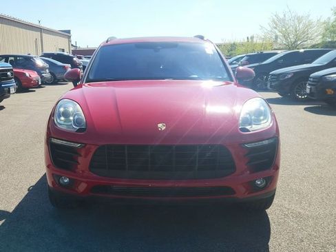 Used 2018 Porsche Macan AWD/4WD image 2