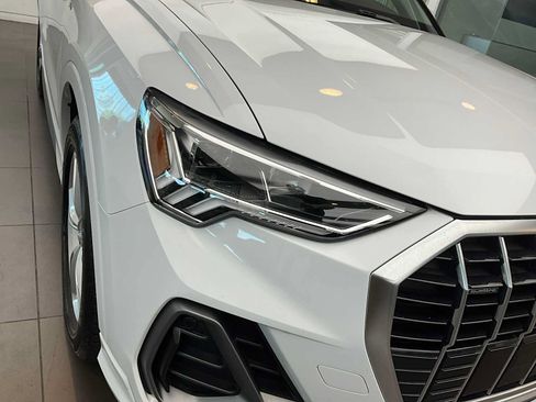 Used 2024 Audi Q3 2.0T Premium w/ Convenience Package AWD/4WD image 25