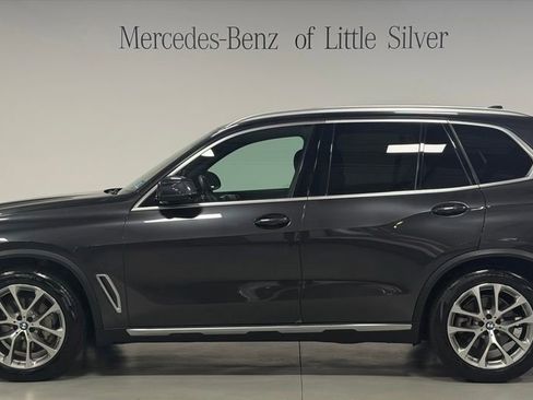 Used 2020 BMW X5 xDrive40i w/ Convenience Package AWD/4WD image 2