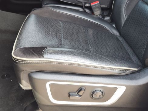 Used 2023 RAM 1500 Laramie AWD/4WD image 37