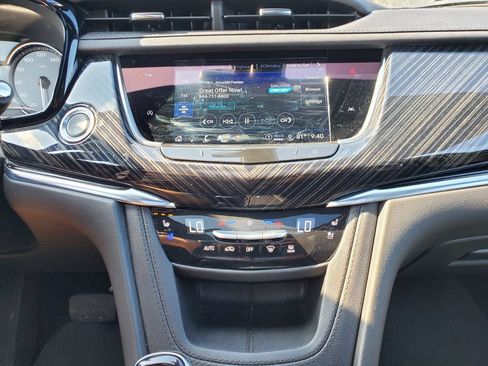 Certified 2024 Cadillac XT6 Premium Luxury AWD/4WD image 24