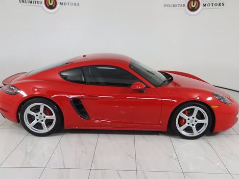 Used 2023 Porsche 718 Cayman S w/ Sport Chrono Package image 70