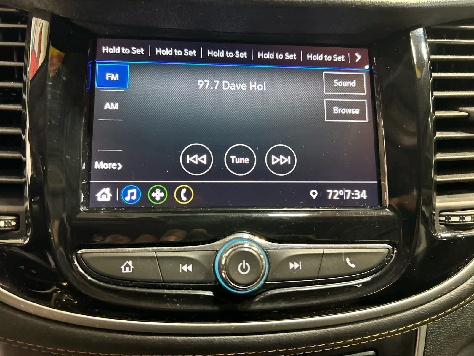 Used 2020 Chevrolet Trax LS w/ Tint and Cruise Package AWD/4WD image 15