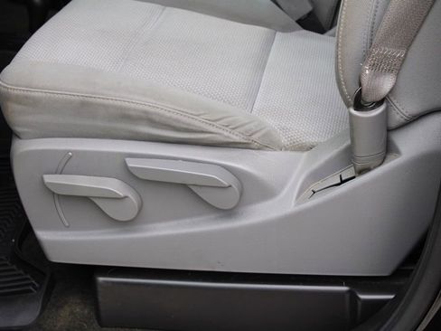 Used 2016 Chevrolet Silverado 1500 Custom w/ Custom Convenience Package image 16