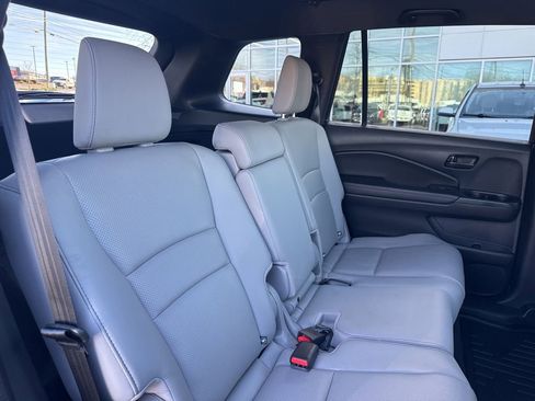 Used 2023 Honda Passport EX-L image 24