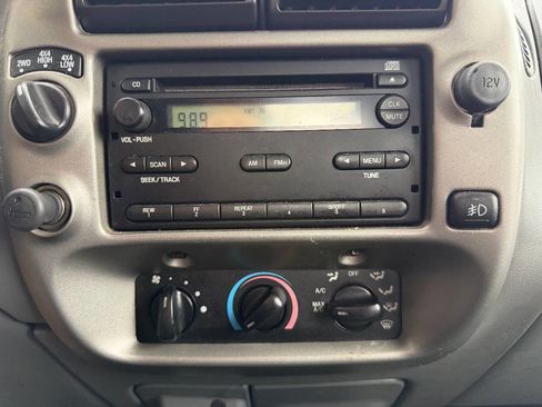Used 2006 Ford Ranger XLT AWD/4WD image 17