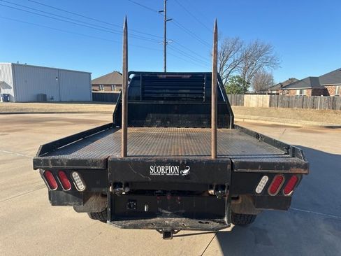 Used 2020 Chevrolet Silverado 2500 Custom w/ Custom Convenience Package image 4