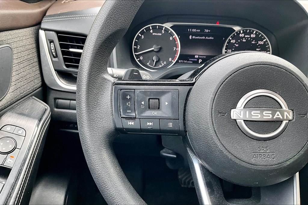 Used 2023 Nissan Rogue SV FWD image 24