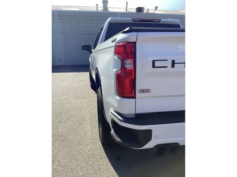 Used 2022 Chevrolet Silverado 1500 RST w/ LPO, Blackout Package AWD/4WD image 29