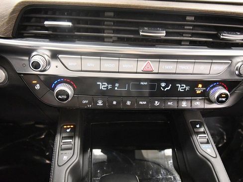 Certified 2022 Kia Telluride EX w/ EX Premium Package image 27