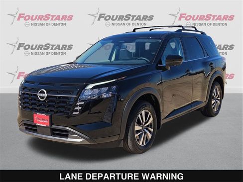 New 2026 Nissan Pathfinder SL image 9