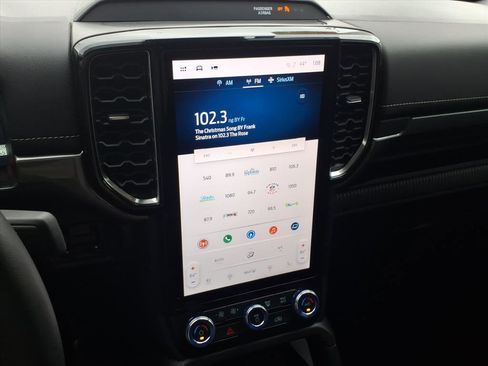 Used 2024 Ford Ranger Lariat w/ Advanced Towing Package image 21