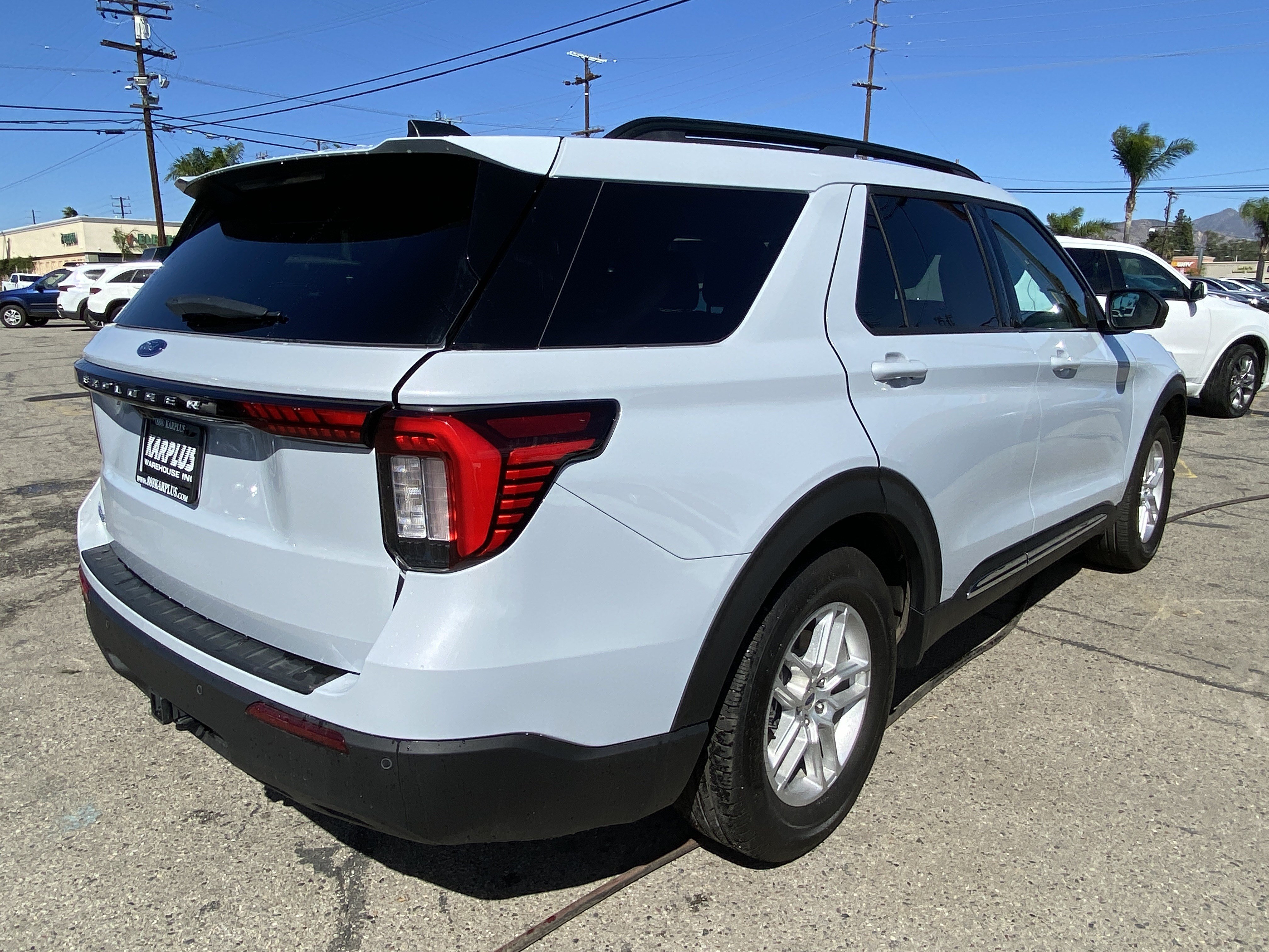 Used 2025 Ford Explorer Active RWD image 7
