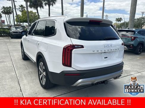 Certified 2022 Kia Telluride EX w/ EX Premium Package FWD image 8