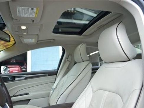 Used 2017 Ford Fusion Platinum AWD/4WD image 12