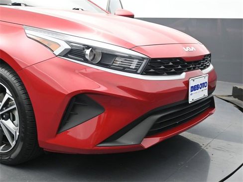 Used 2024 Kia Forte LXS image 32