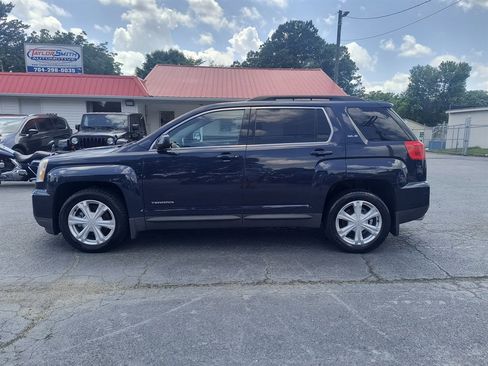 Used 2017 GMC Terrain SLE AWD/4WD image 2