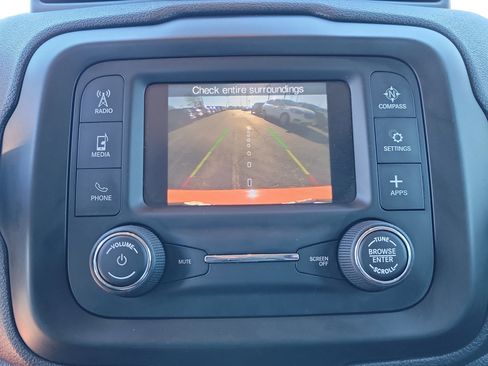 Used 2019 Jeep Renegade Sport image 13