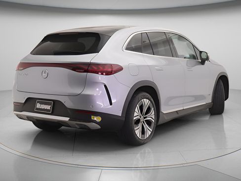 Certified 2023 Mercedes-Benz EQE 350+ SUV image 4