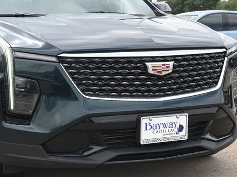 Used 2024 Cadillac XT4 Premium Luxury w/ Cold Weather Package FWD image 28