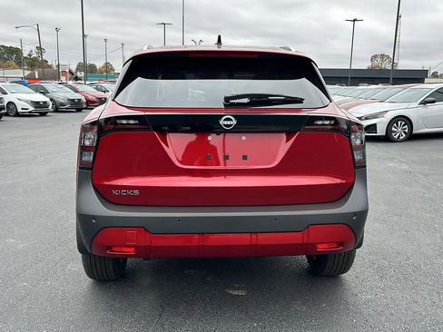 New 2026 Nissan Kicks SV w/ Charging Package image 5