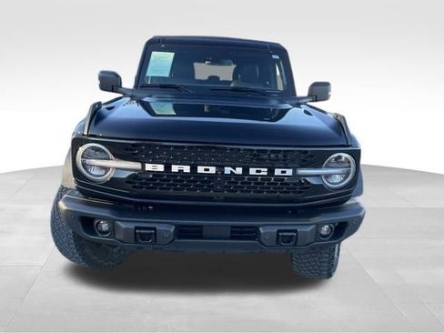 Used 2023 Ford Bronco Wildtrak image 9