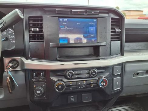 Used 2023 Ford F250 XL w/ Camper Package AWD/4WD image 29