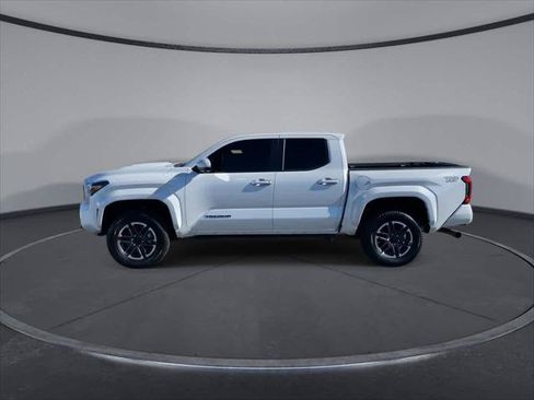 Certified 2024 Toyota Tacoma TRD Sport w/ TRD Sport Premium Package AWD/4WD image 5