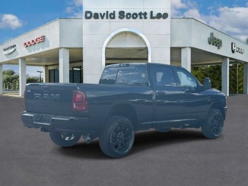 New 2026 RAM 3500 Big Horn AWD/4WD image 4