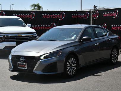 Used 2024 Nissan Altima 2.5 SV