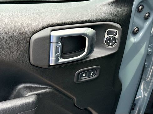 New 2026 Jeep Gladiator Mojave AWD/4WD image 18