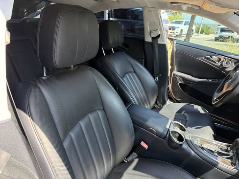 Used 2011 Mercedes-Benz CLS 550 image 36