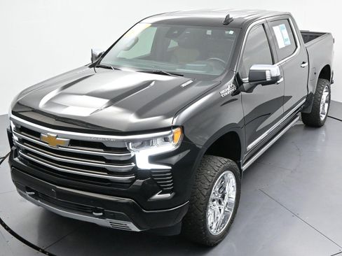 Used 2023 Chevrolet Silverado 1500 High Country w/ High Country Premium Package AWD/4WD image 33