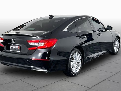 Used 2018 Honda Accord LX image 12