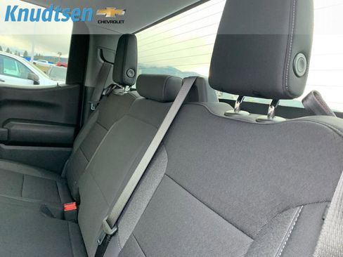 Used 2025 Chevrolet Silverado 1500 Custom image 14